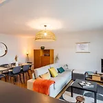 Le Vilona - T3 Moderne Avec Parking Prive